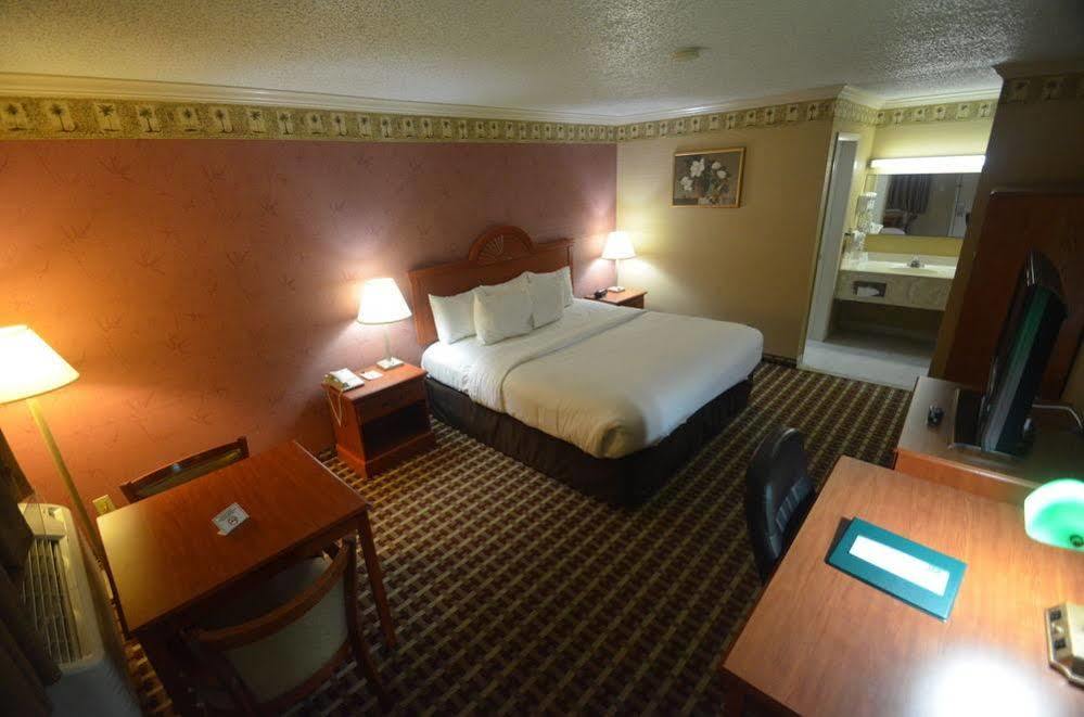 Comfort Inn & Suites Quakertown Eksteriør billede