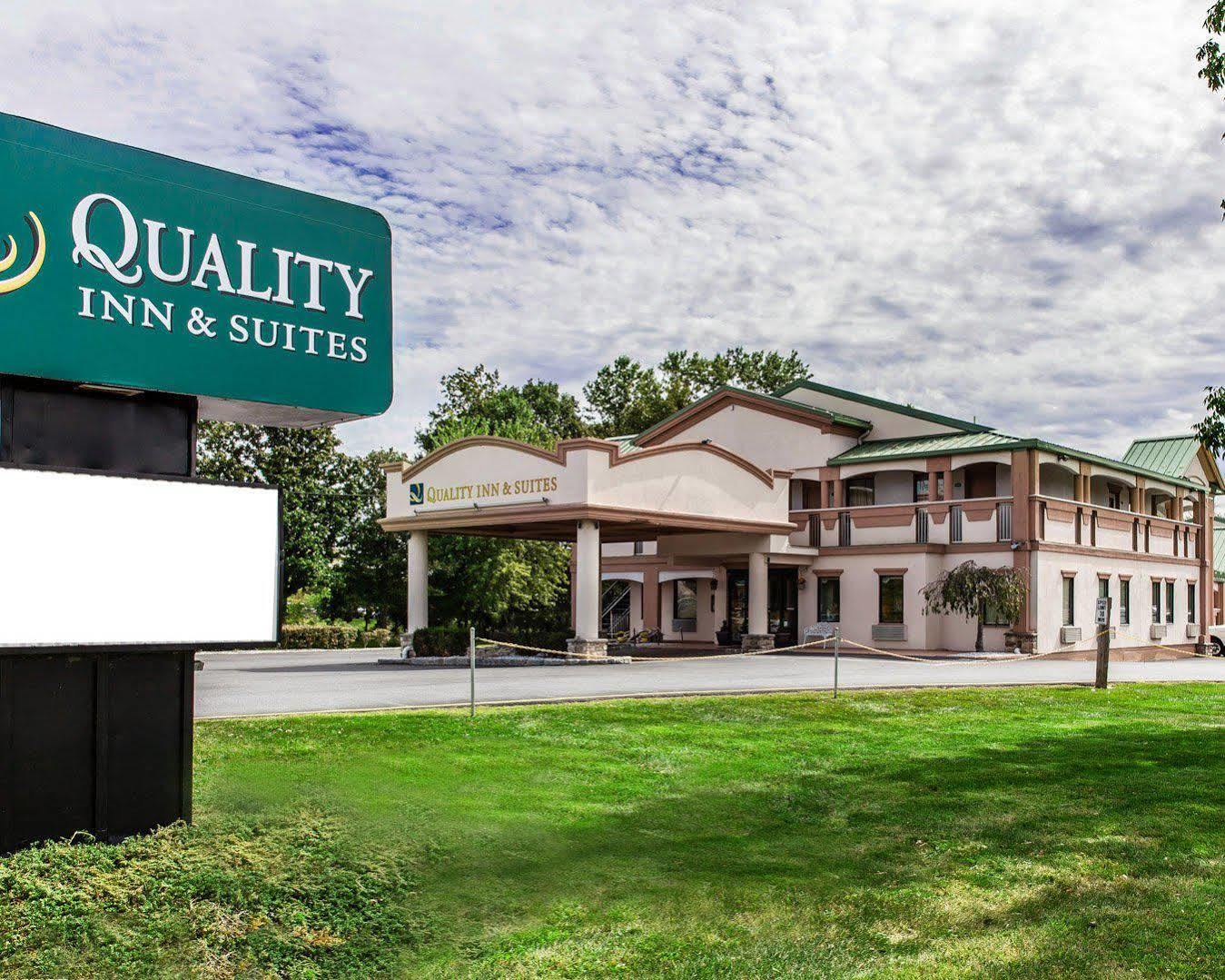 Comfort Inn & Suites Quakertown Eksteriør billede