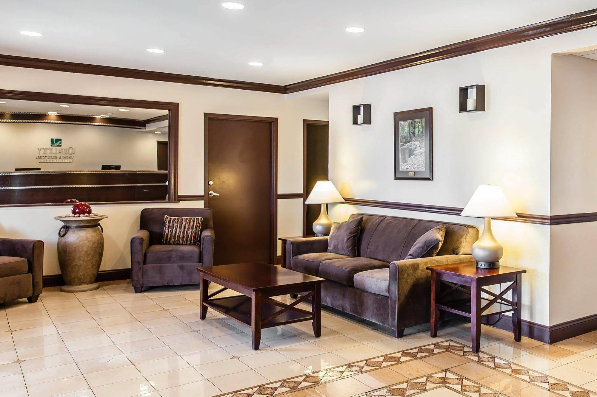 Comfort Inn & Suites Quakertown Eksteriør billede